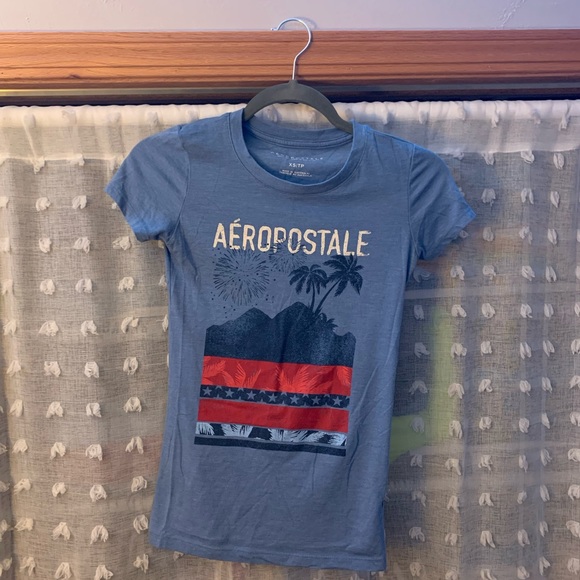 5 Aéropostale graphic tees - Picture 8 of 9